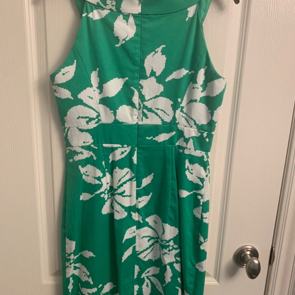 Dress - Picture 2 of 5